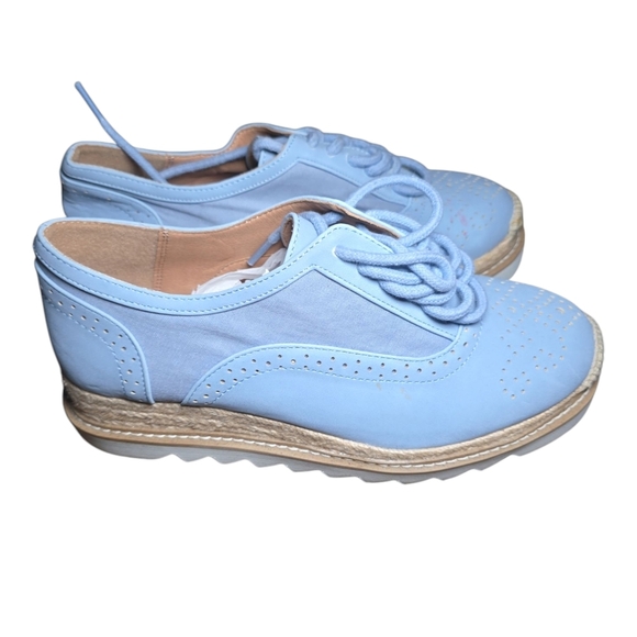 New Torrid Oxford Flats with Modern Brogue Detailing - Picture 7 of 10